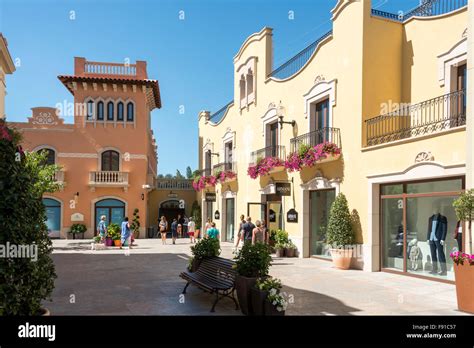 versace roca village|la roca barcelona outlet.